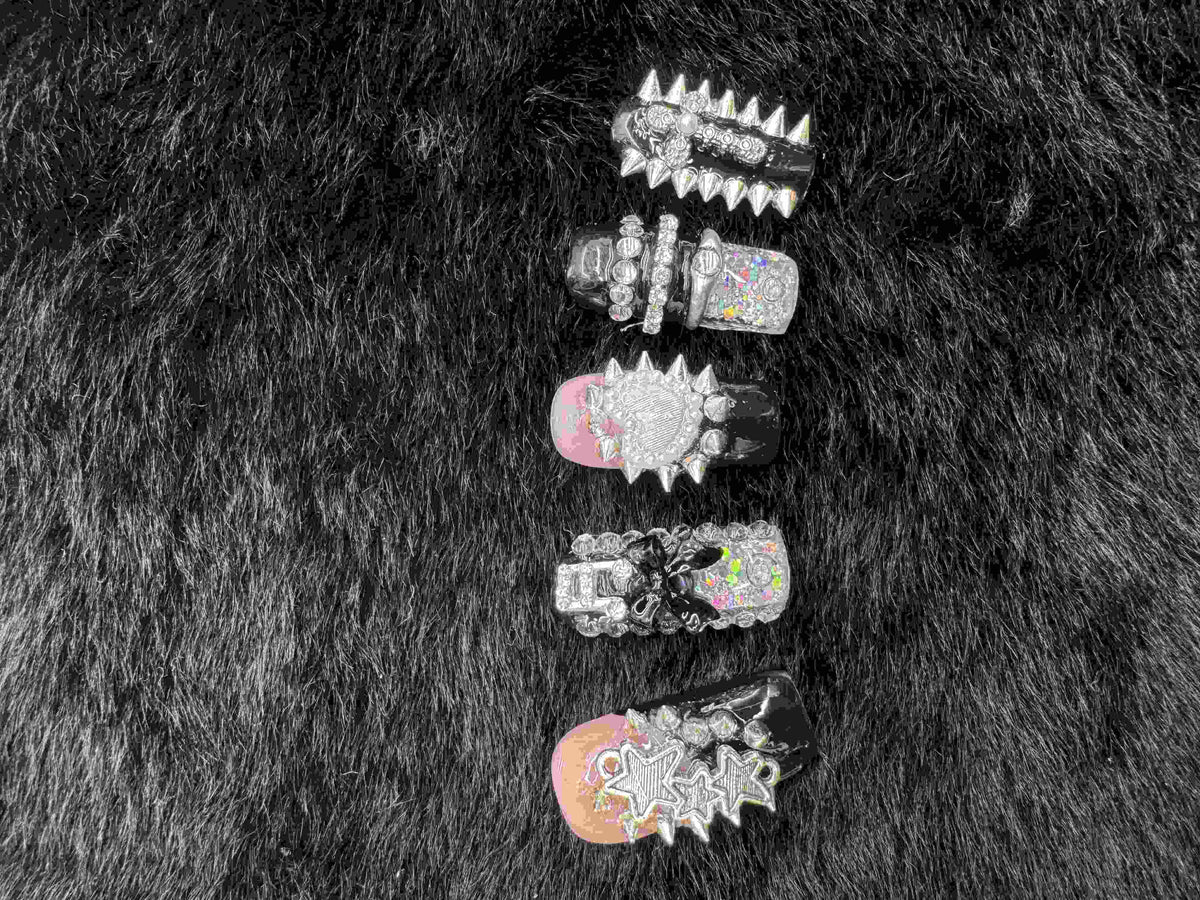 VNL-WA-005 black silver spiked rhinestone water-inspired custom press-on nails by Velnora